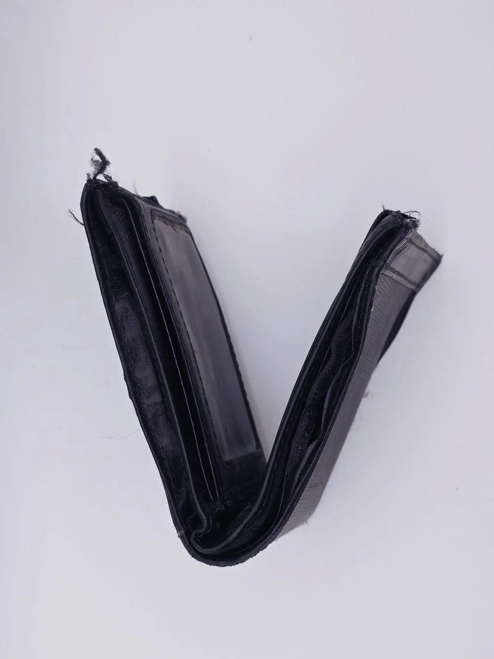 Burberry Black Men's Leather Bifold Card & Key Holder